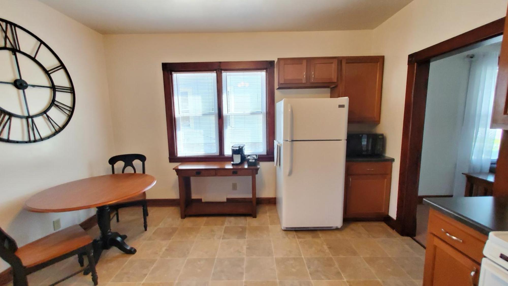 Fully Furnished 2 Bed / 1 Bath - Downtown Appleton Apartment Exterior photo