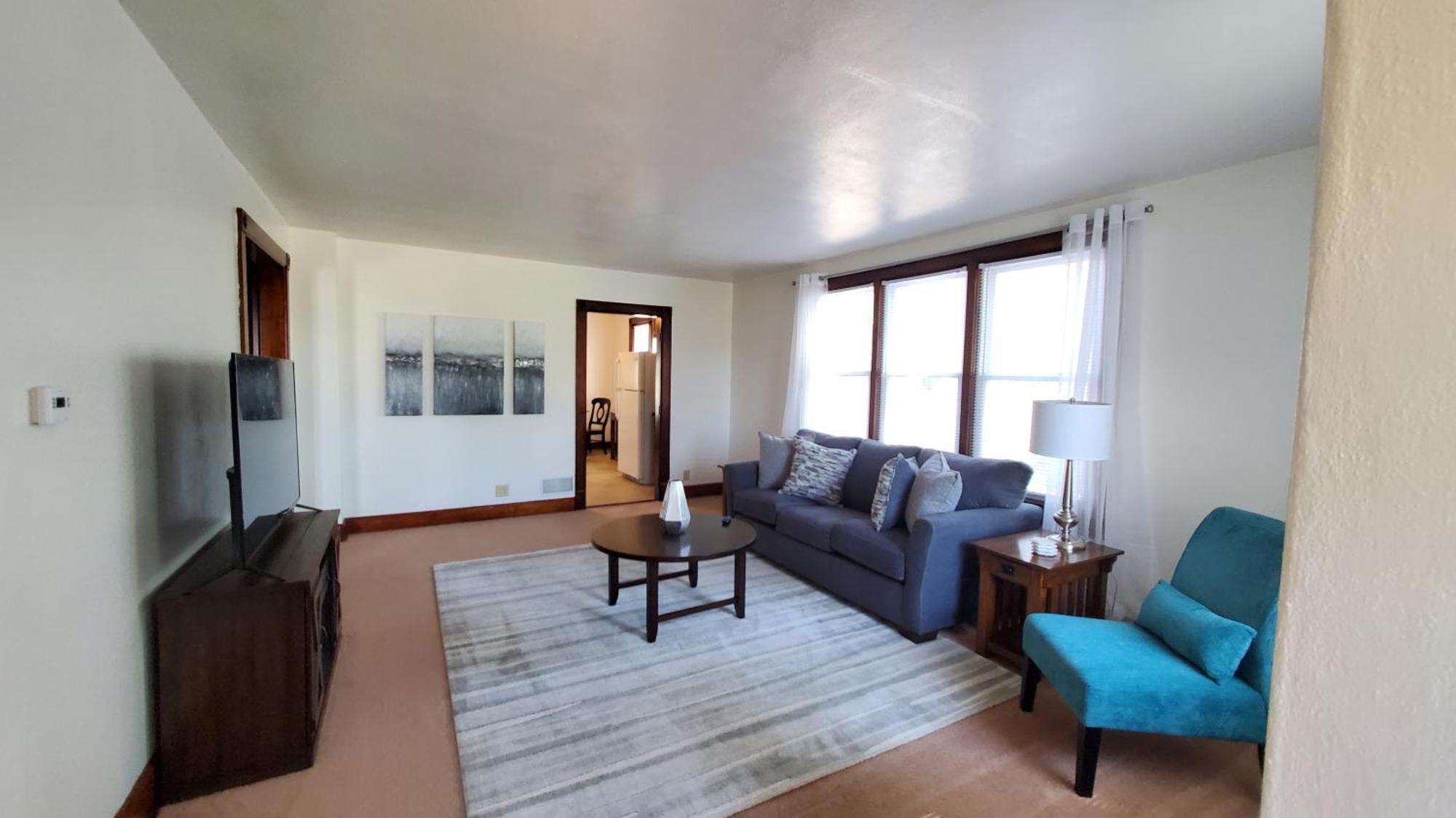 Fully Furnished 2 Bed / 1 Bath - Downtown Appleton Apartment Exterior photo