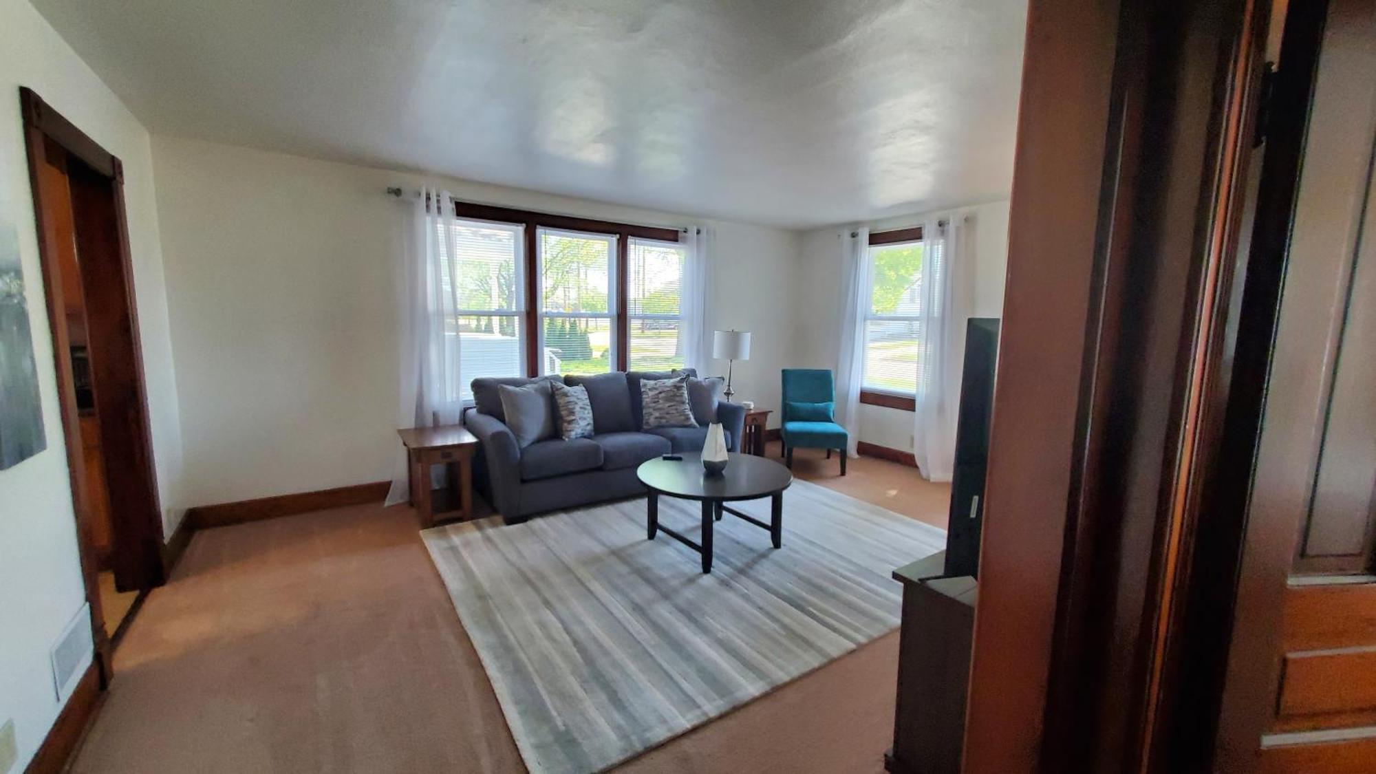 Fully Furnished 2 Bed / 1 Bath - Downtown Appleton Apartment Exterior photo